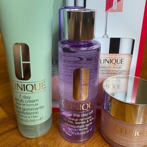 new ⚪️Clinique Super Skincare⚪️set